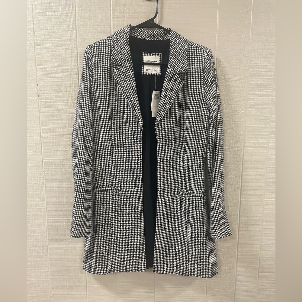 Abercrombie & Fitch Black and White Houndstooth Blazer
